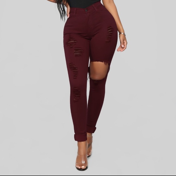 NWTS distressed burgundy skinny jeans SIZE 0 - Picture 1 of 3